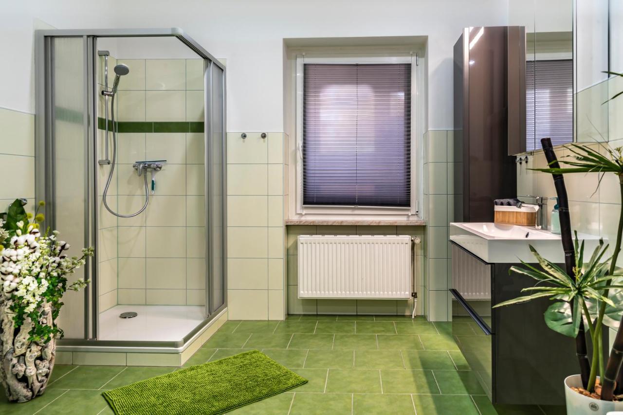 Komfortable Ferienwohnung In Halle Halle  Eksteriør bilde
